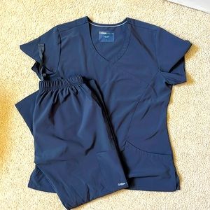 EUC Life Threads Scrub Set